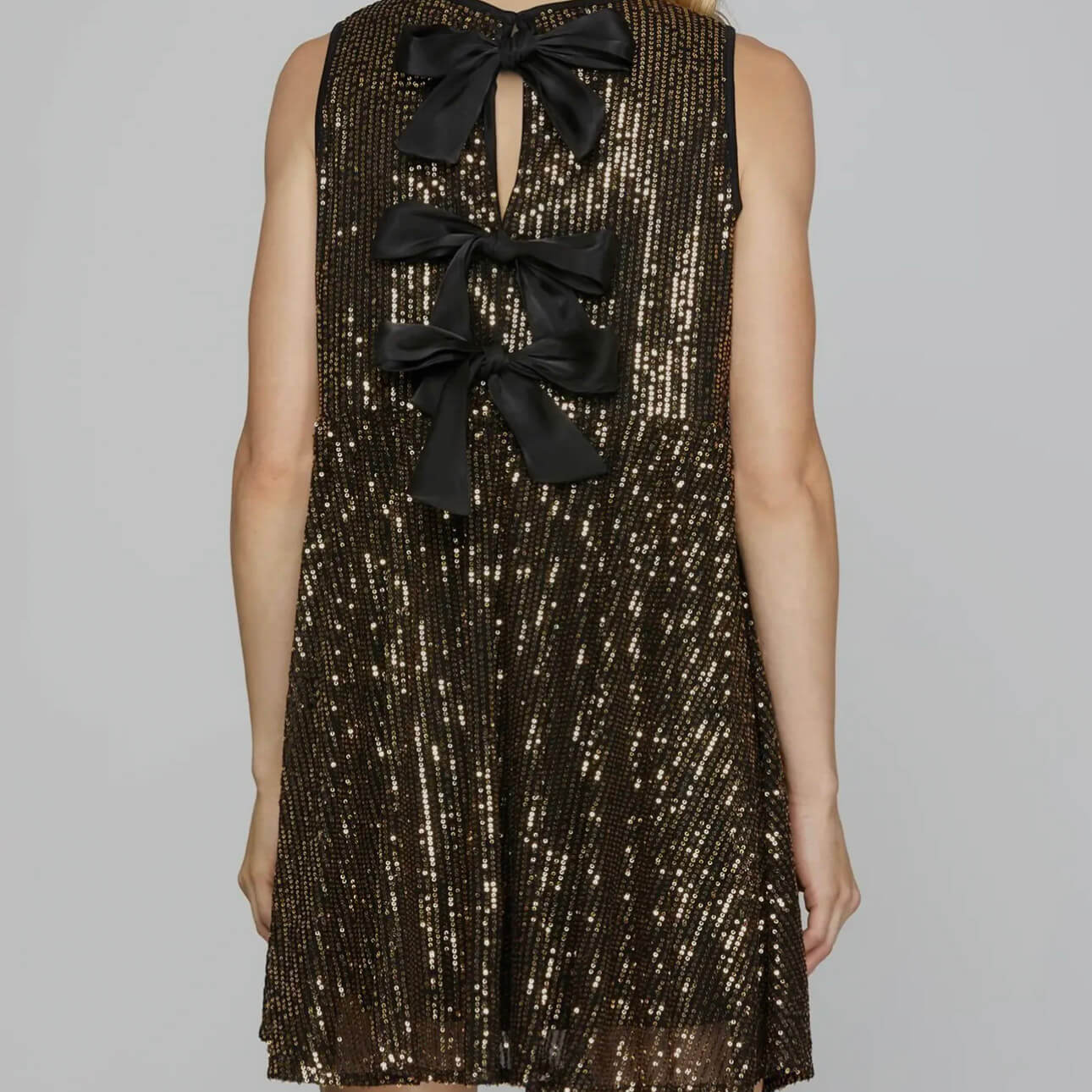 Sleeveless Sequin Flounce Dress